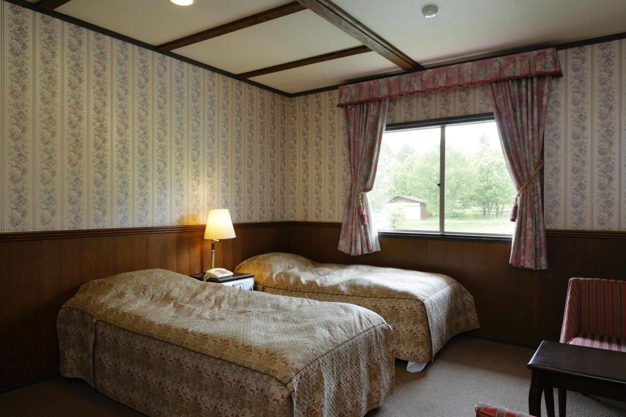 Heidihof Hotel Hakuba Extérieur photo